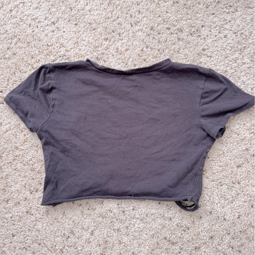 Dark Gray Cropped Tee | Windsor | Size S 🩶 - Picture 2 of 2